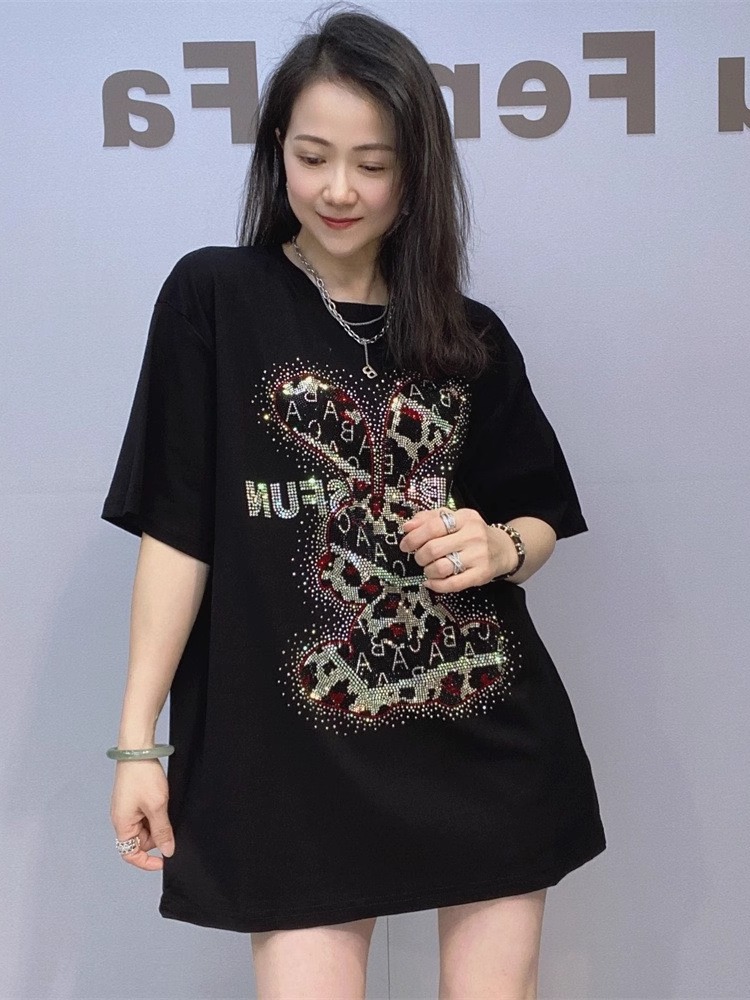 Embroidery Moisturizer - T-shirt da donna girocollo a maniche