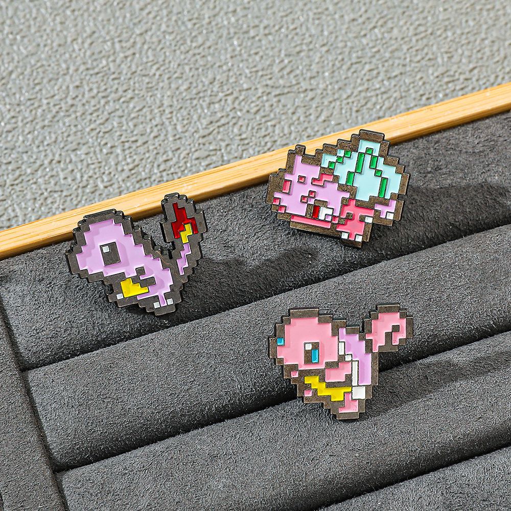 Embroidery Tulle - Spilla in metallo smaltato Pixel Mosaic