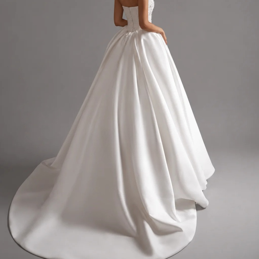 Abito da Sposa Elegante Person - Embroidery Online Design recensione e prezzo