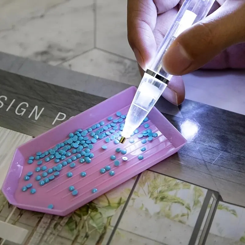 Penna LED per Diamond Painting - Embroidery Painting recensione e prezzo