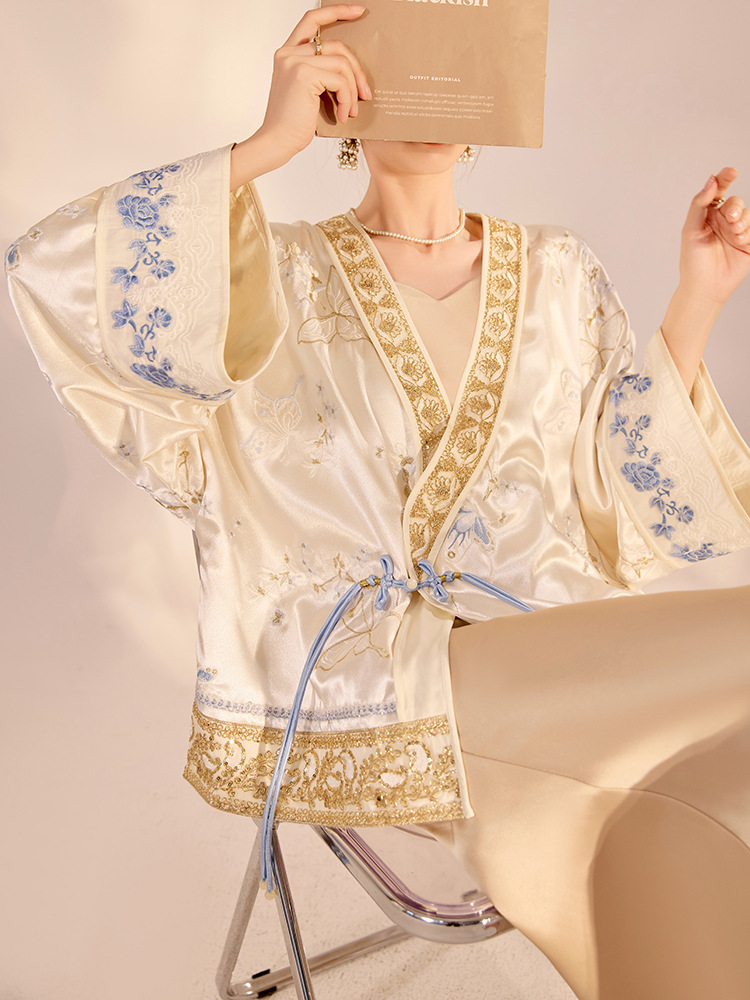Giacca Larga di Lusso con Rica - Embroidery Fashion recensione e prezzo