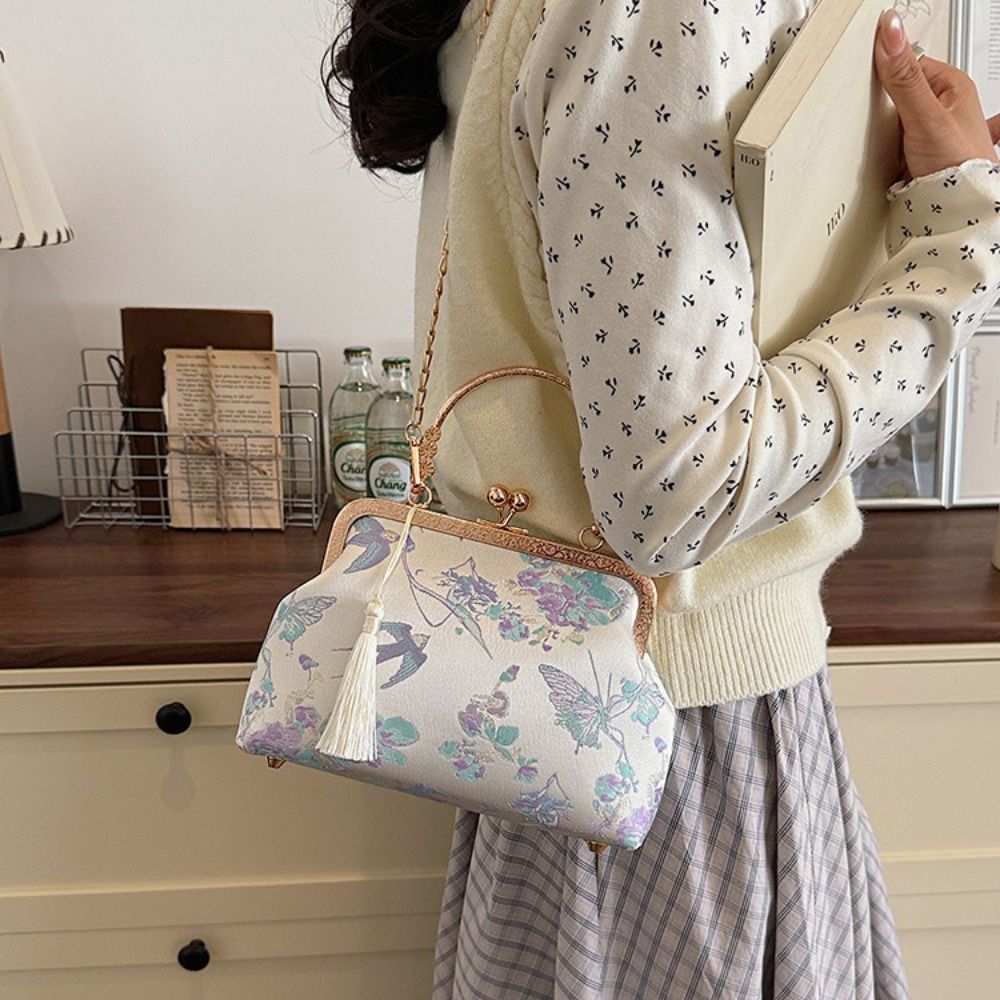 Borsa a Tracolla in Stile Cine - Embroidery Kiss recensione e prezzo