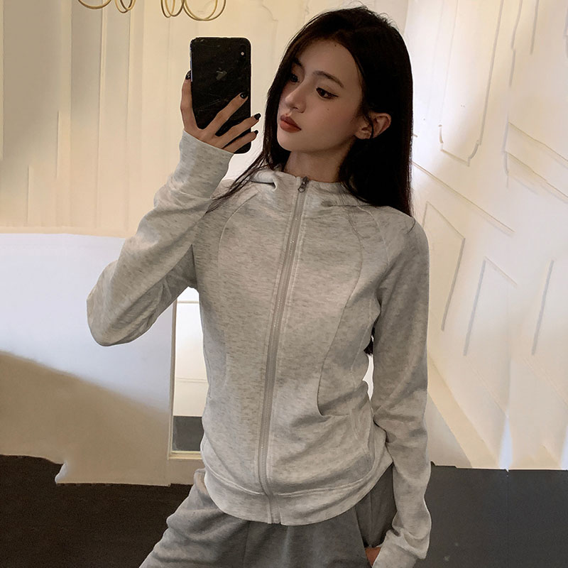 Nuova Giacca Sportiva con Capp - Embroidery Zip Up Hoodie recensione e prezzo