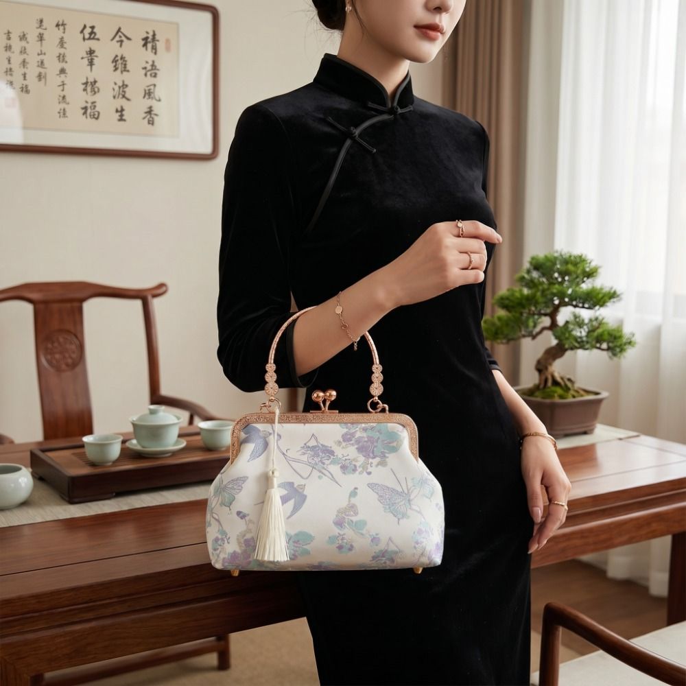Borsa a Tracolla in Stile Cine - Embroidery Kiss recensione e prezzo