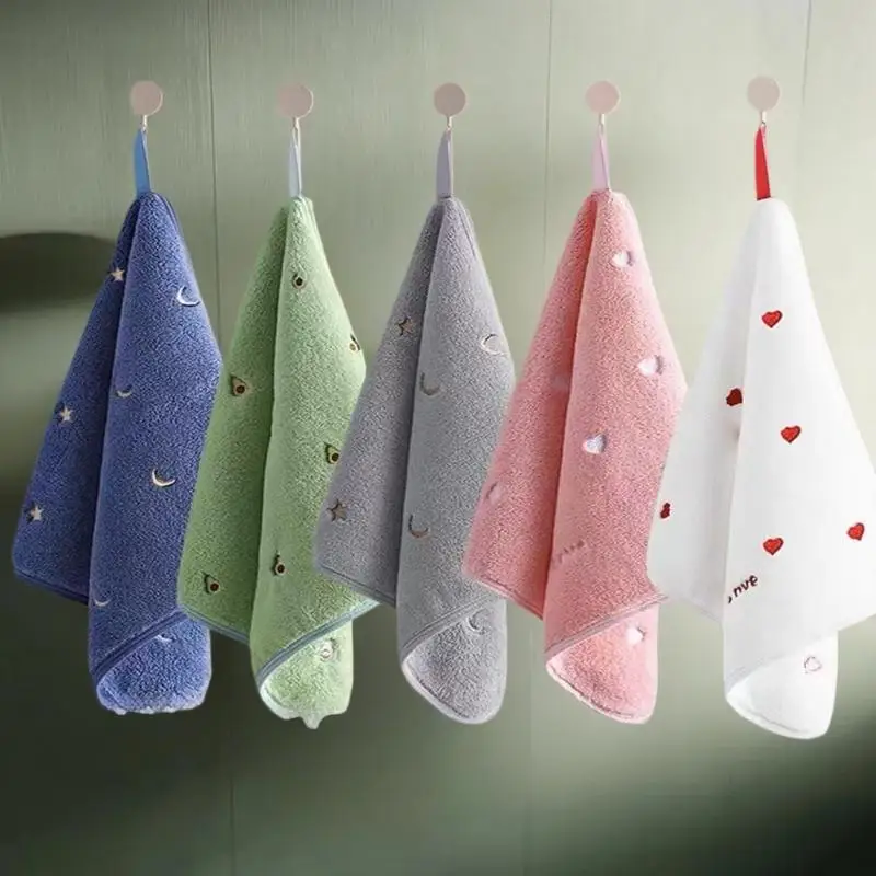 30x30 cm Cartoon piccolo ricam - Embroidery Yarns recensione e prezzo